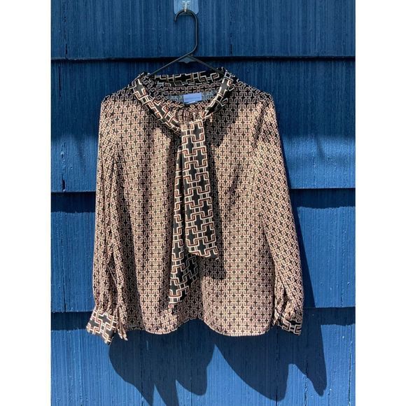 Liz Claiborne Blouse and scarf - Picture 1 of 4